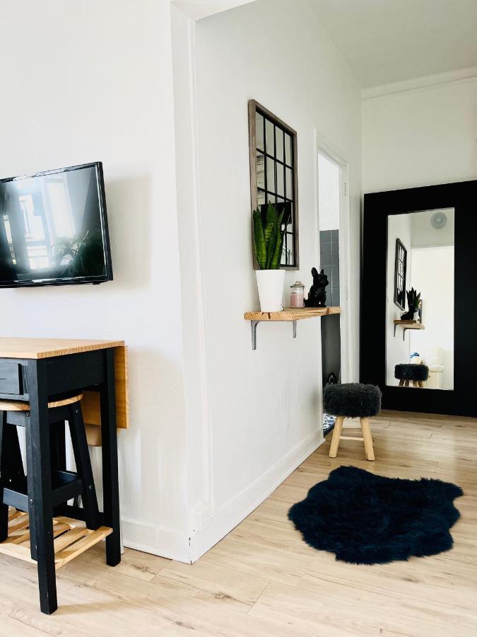 Apartment Direct Views Of Eiffel Tower & Sacre-Coeur From Mezzanine - 10 Mins To Paris Center Ngoại thất bức ảnh
